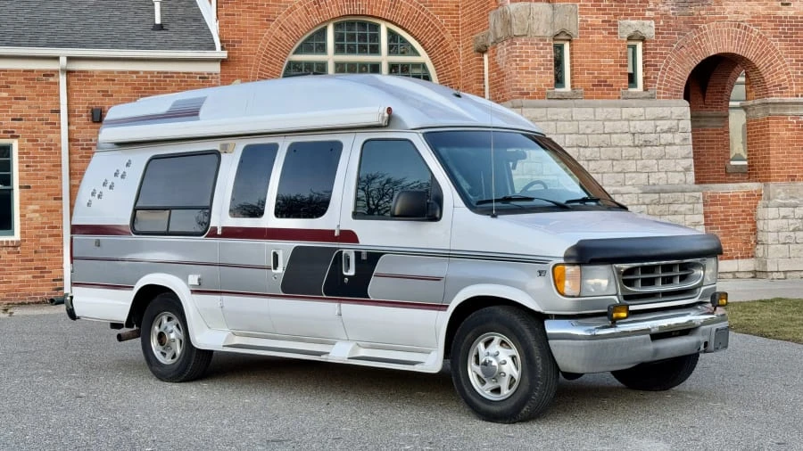 2000 Ford Econoline Van - Image 5 of 31