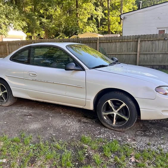 2000 Ford Escort (North America) - Image 1 of 1