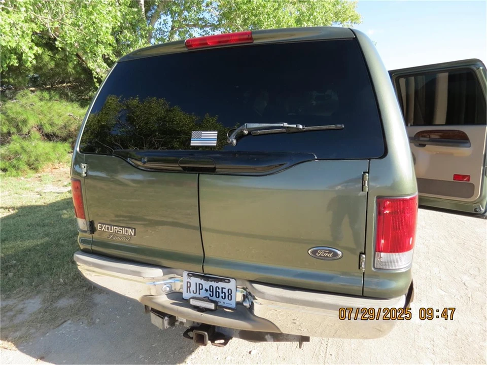 2000 Ford Excursion - Image 17 of 31
