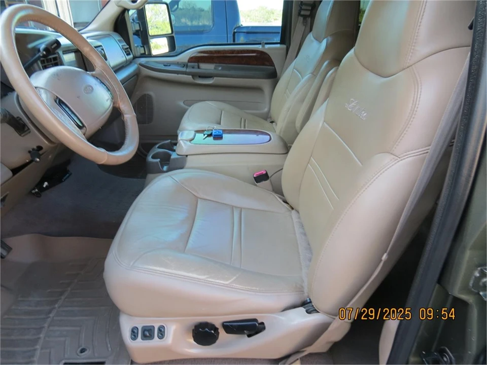 2000 Ford Excursion - Image 24 of 31