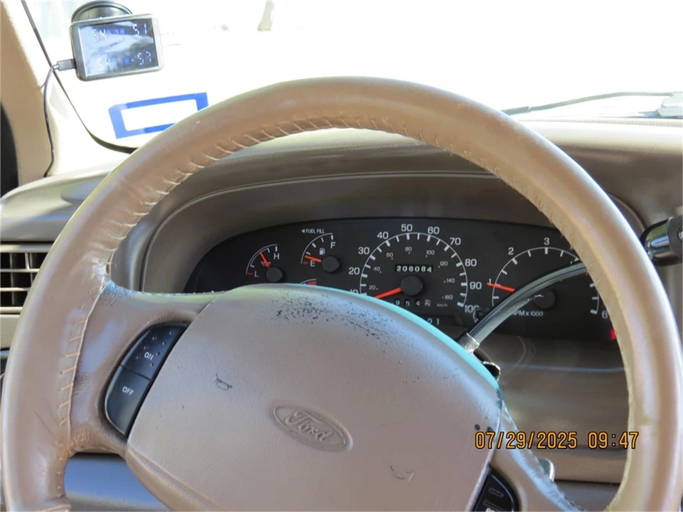 2000 Ford Excursion - Image 26 of 31