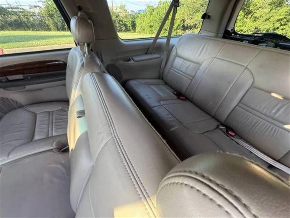2000 Ford Excursion - Image 6 of 13