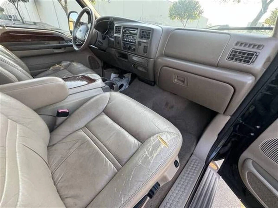 2000 Ford Excursion - Image 11 of 13