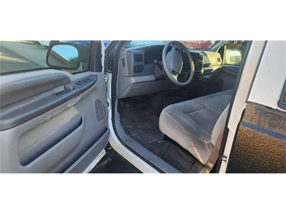 2000 Ford Excursion - Image 10 of 24