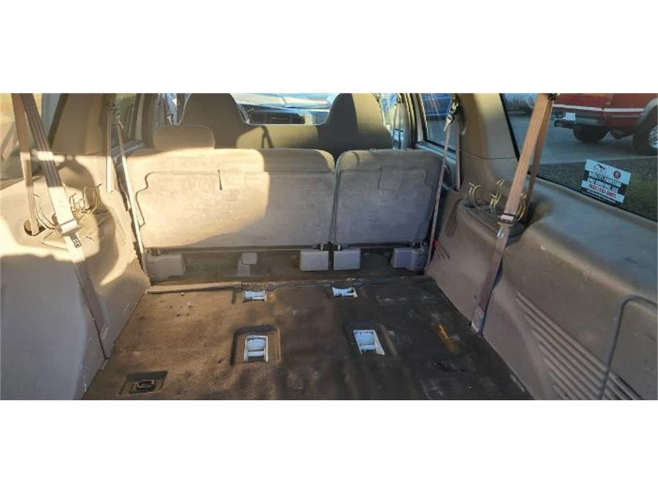 2000 Ford Excursion - Image 2 of 24