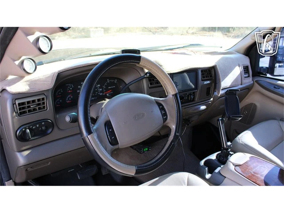 2000 Ford Excursion - Image 4 of 31