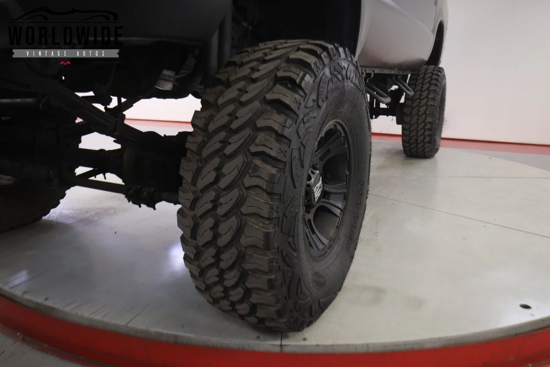 2000 Ford Excursion - Image 11 of 12