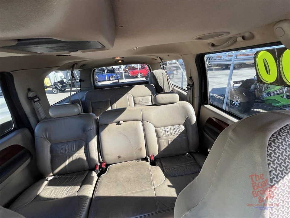 2000 Ford Excursion - Image 14 of 15