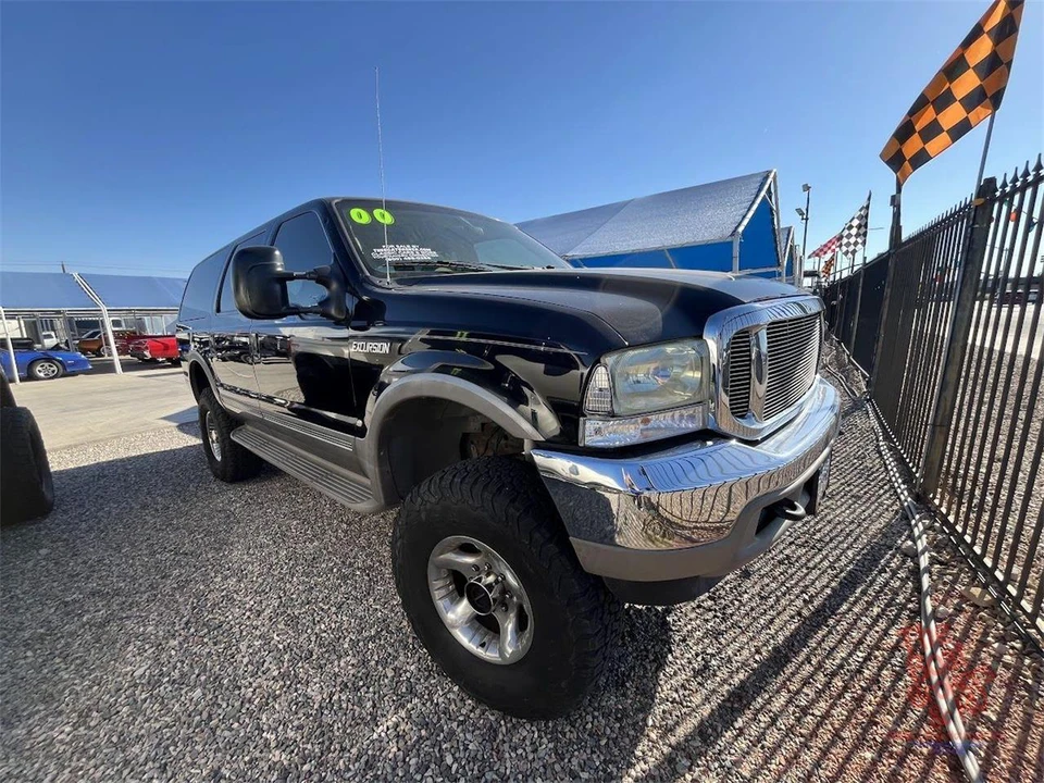 2000 Ford Excursion - Image 3 of 15