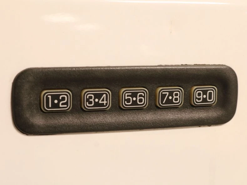 2000 Ford Excursion - Image 12 of 31