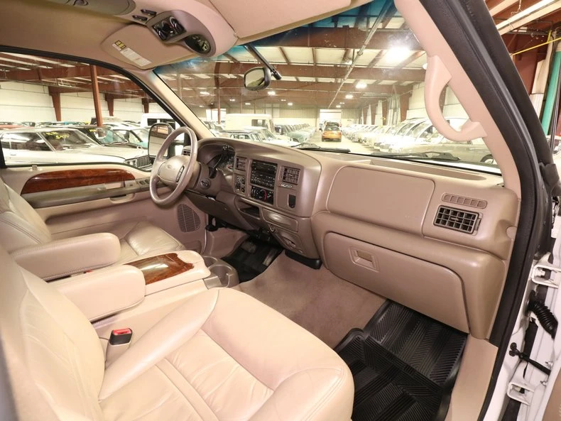2000 Ford Excursion - Image 18 of 31
