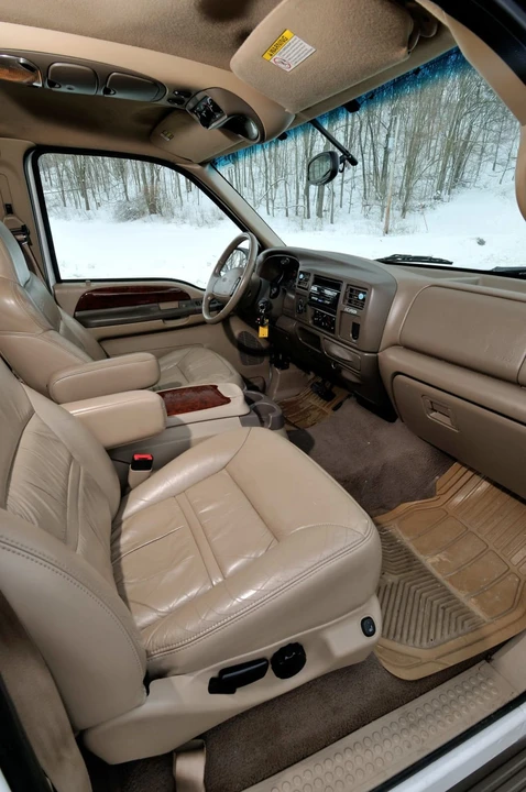 2000 Ford Excursion - Image 5 of 11