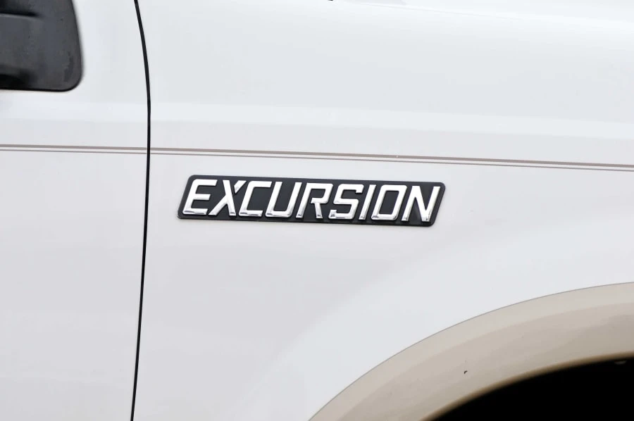 2000 Ford Excursion - Image 10 of 11