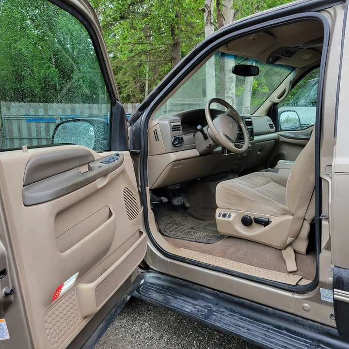2000 Ford Excursion - Image 9 of 13