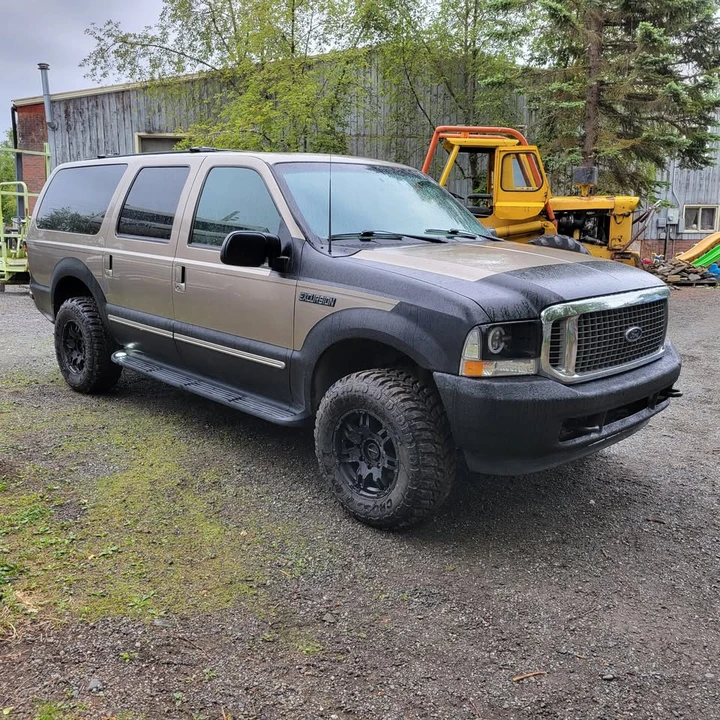 2000 Ford Excursion - Image 11 of 13
