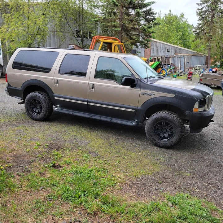 2000 Ford Excursion - Image 3 of 13