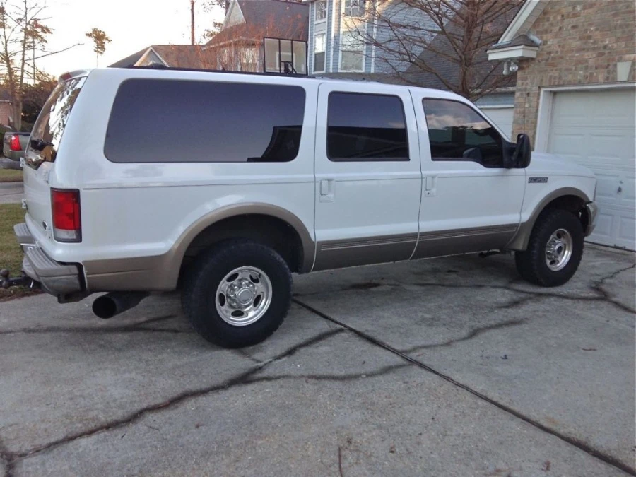 2000 Ford Excursion - Image 28 of 31