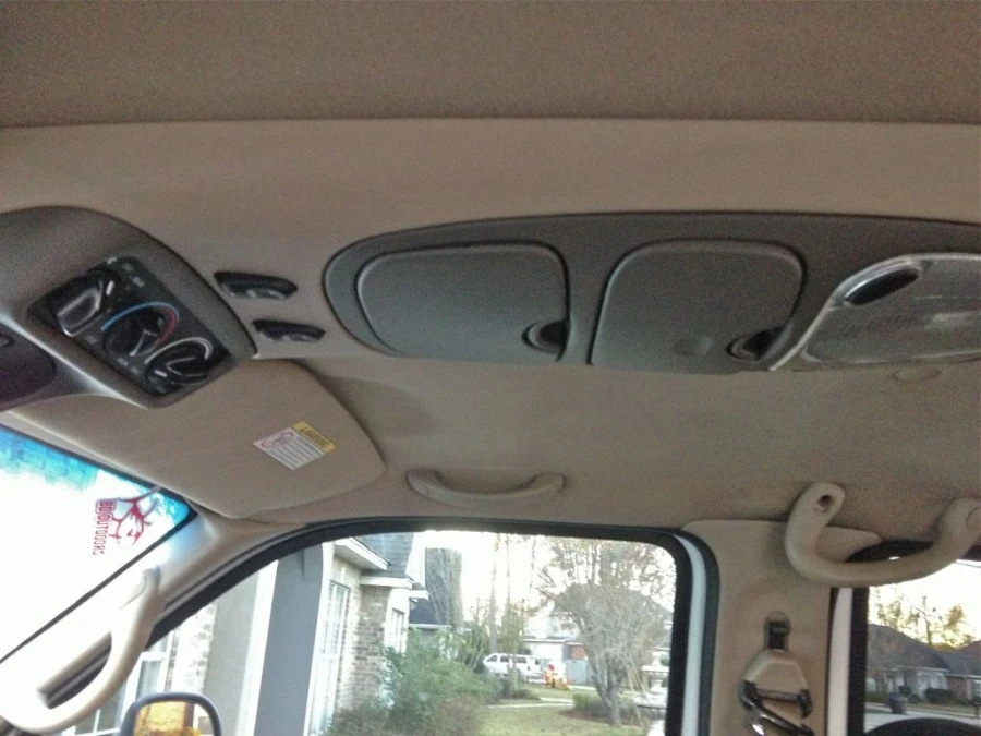 2000 Ford Excursion - Image 14 of 31