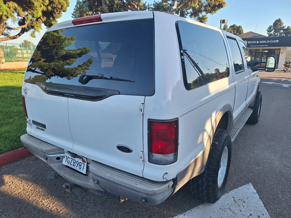 2000 Ford Excursion - Image 10 of 21