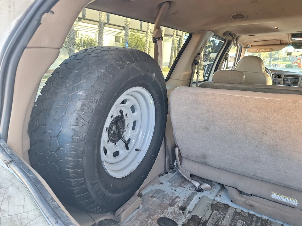 2000 Ford Excursion - Image 15 of 21
