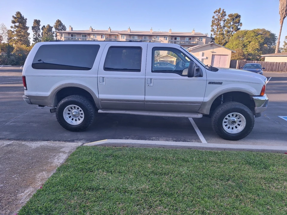2000 Ford Excursion - Image 14 of 21