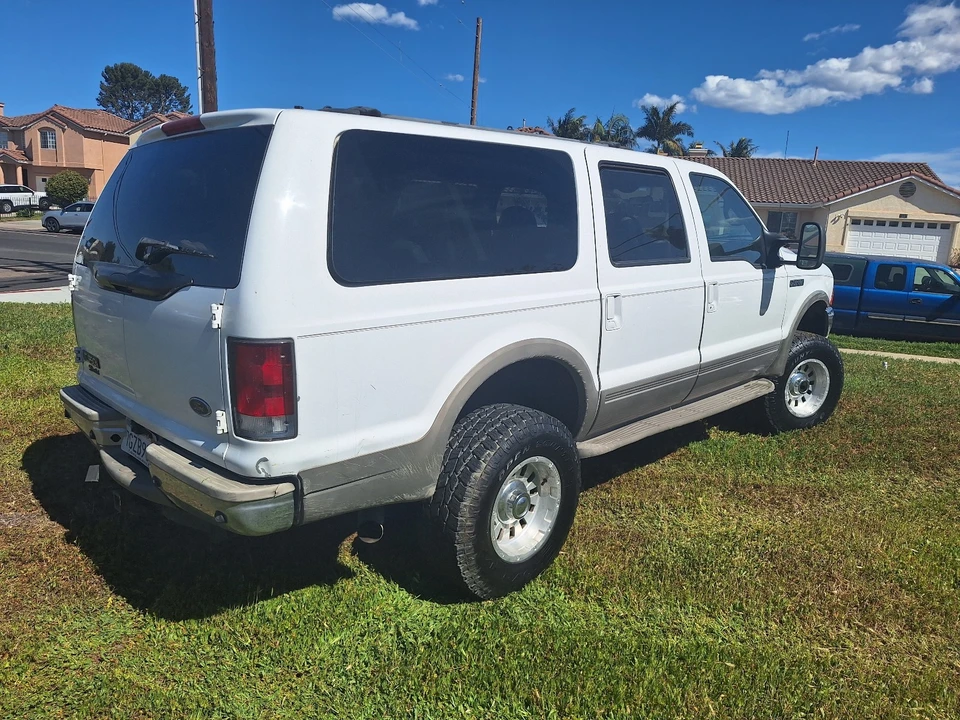 2000 Ford Excursion - Image 16 of 21
