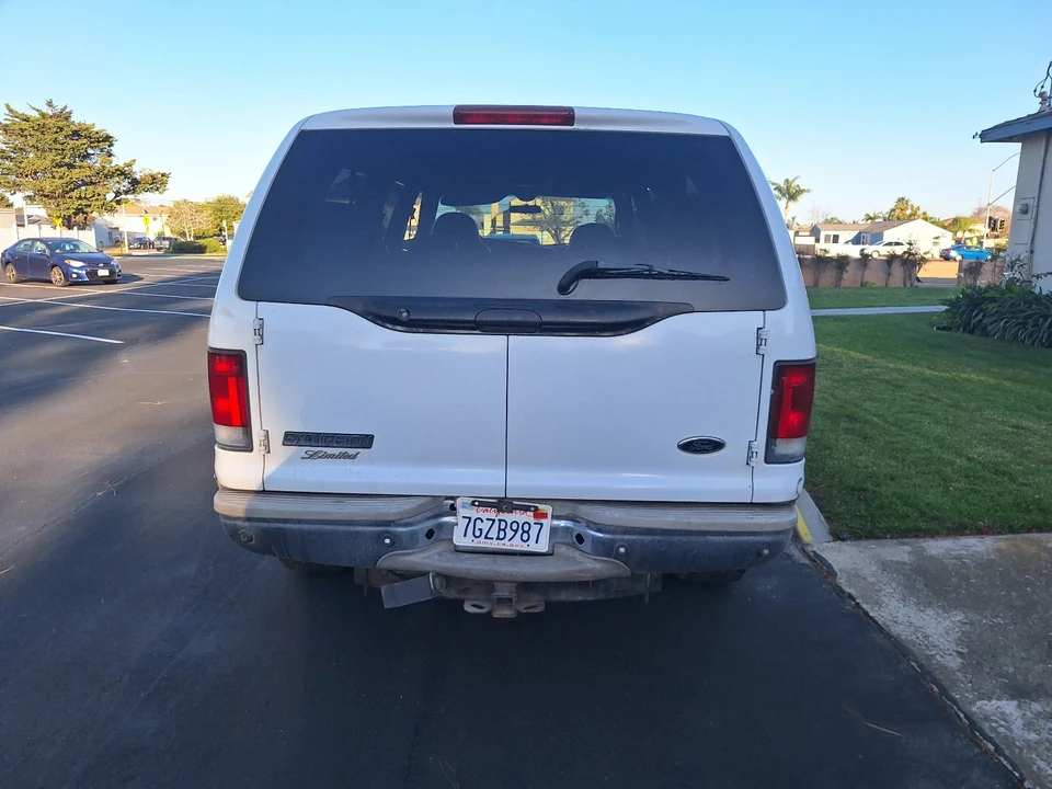 2000 Ford Excursion - Image 8 of 21
