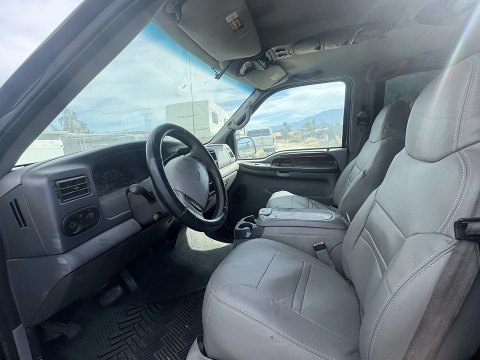 2000 Ford Excursion - Image 5 of 9