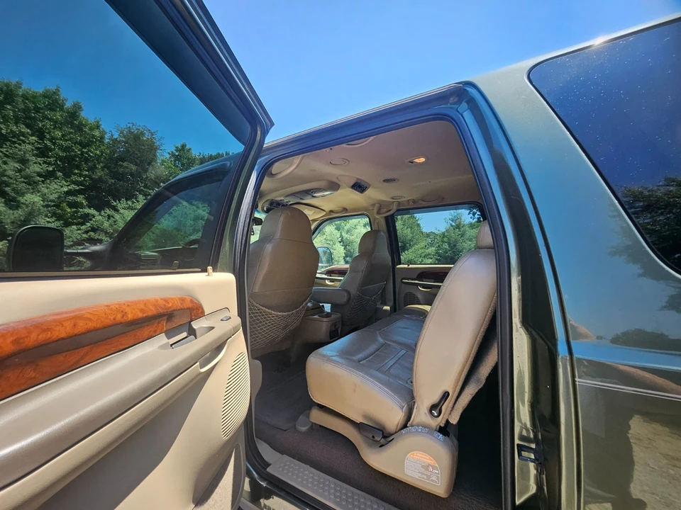 2000 Ford Excursion - Image 17 of 18