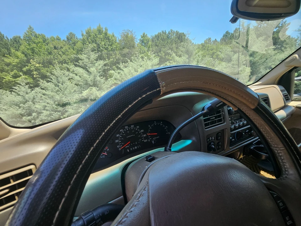 2000 Ford Excursion - Image 16 of 18