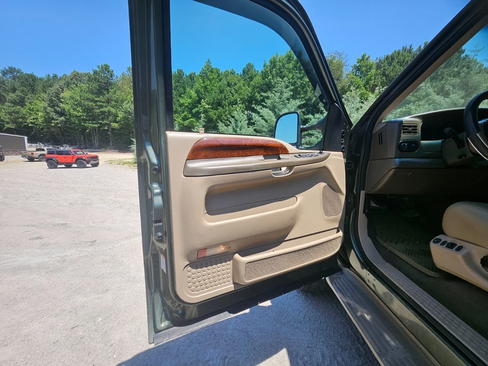 2000 Ford Excursion - Image 8 of 18