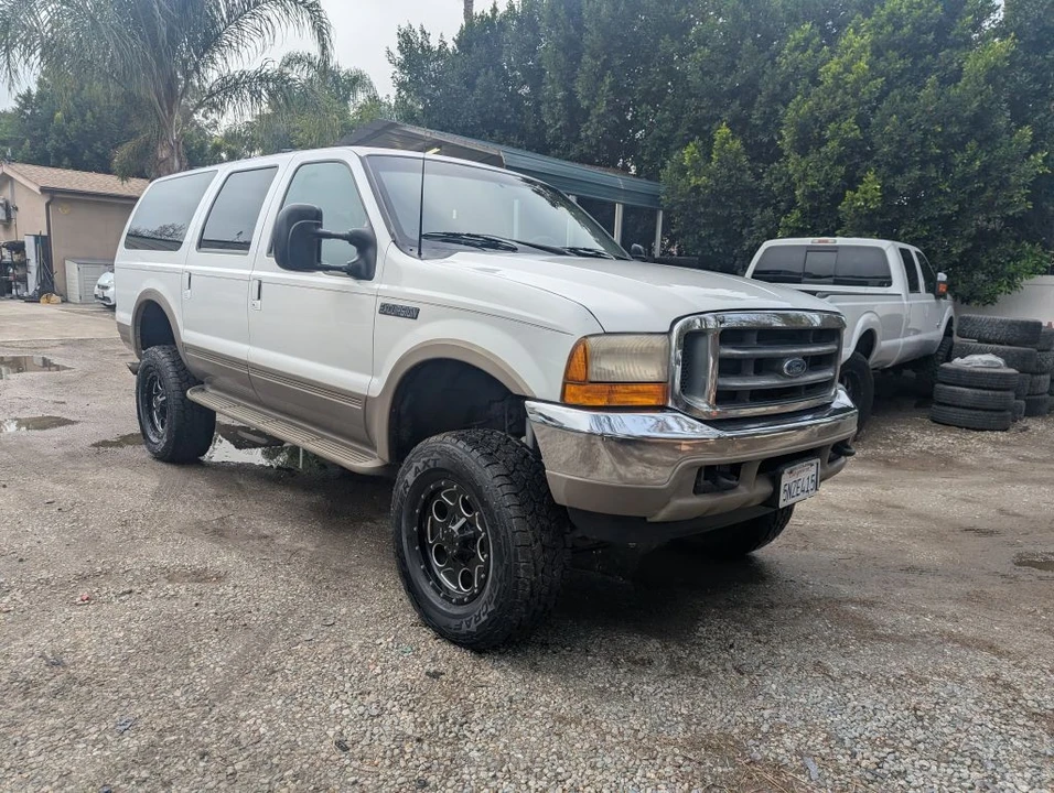 2000 Ford Excursion - Image 7 of 19