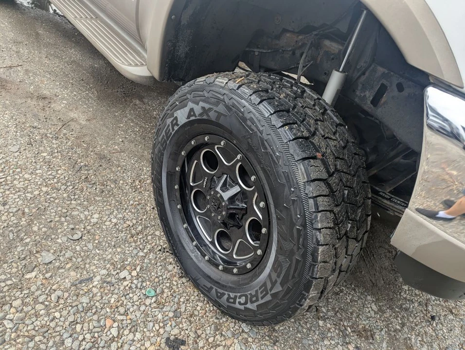 2000 Ford Excursion - Image 9 of 19
