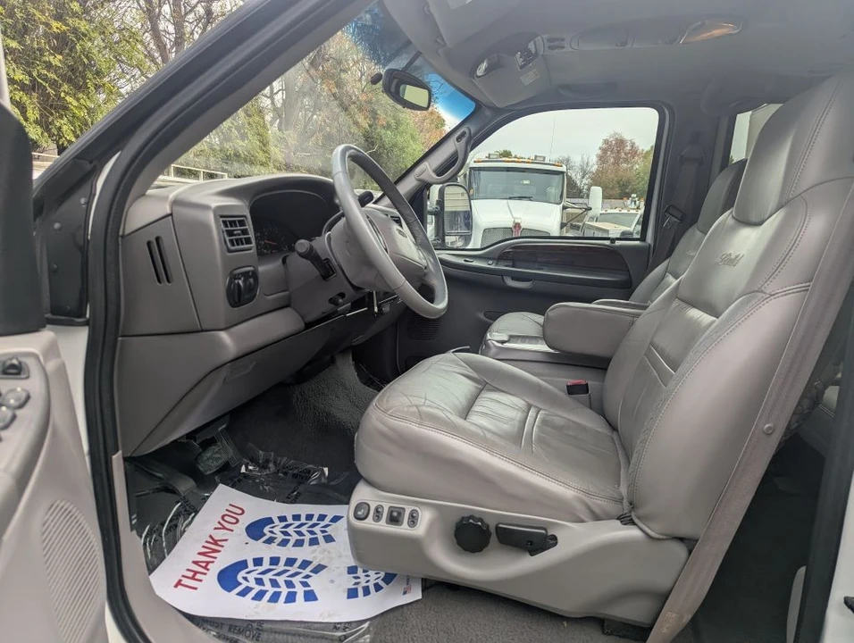 2000 Ford Excursion - Image 16 of 19