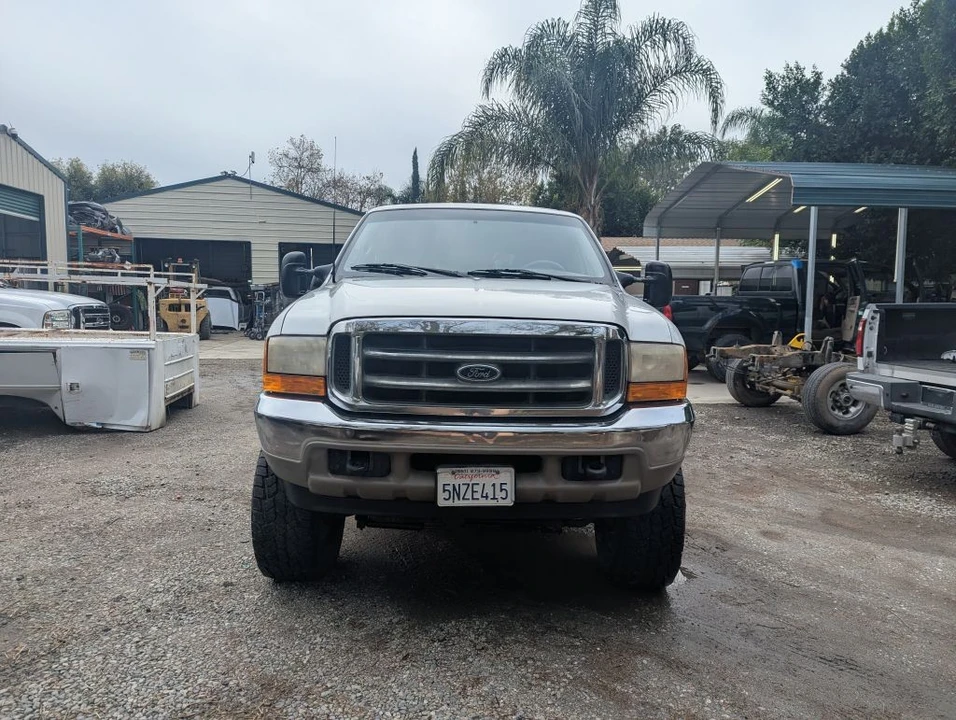 2000 Ford Excursion - Image 8 of 19