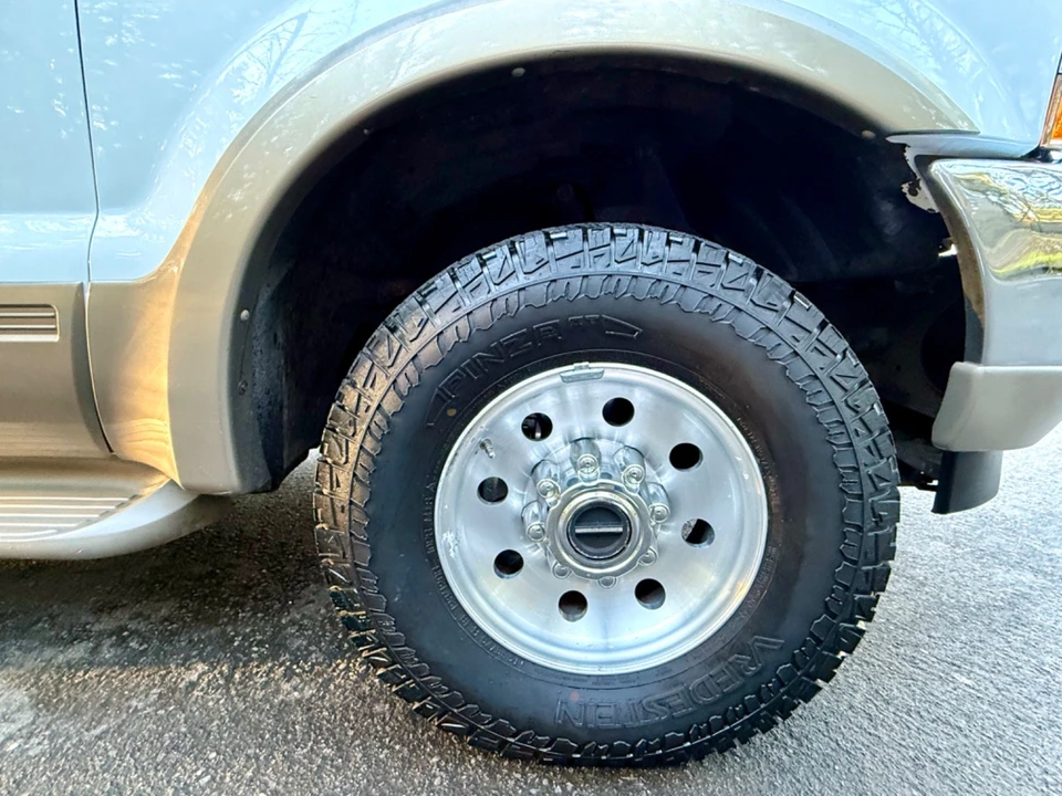 2000 Ford Excursion - Image 19 of 21