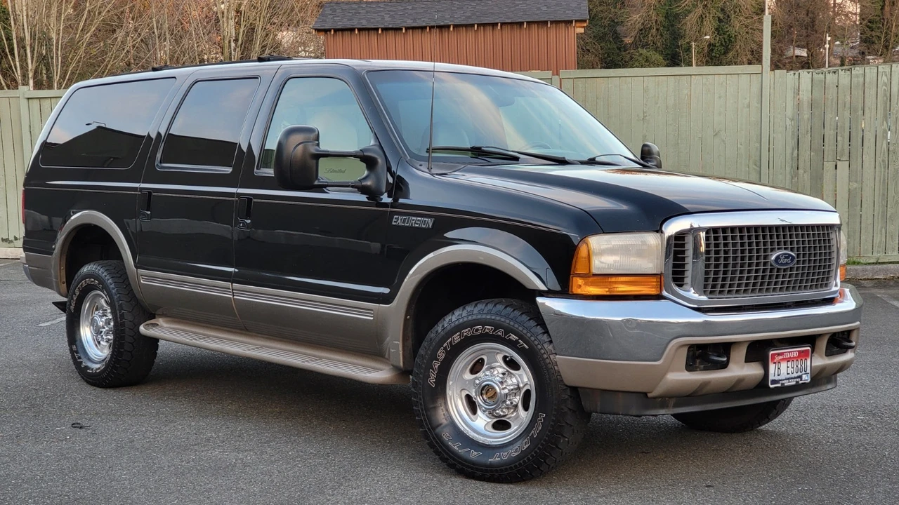 2000 Ford Excursion - Image 7 of 21