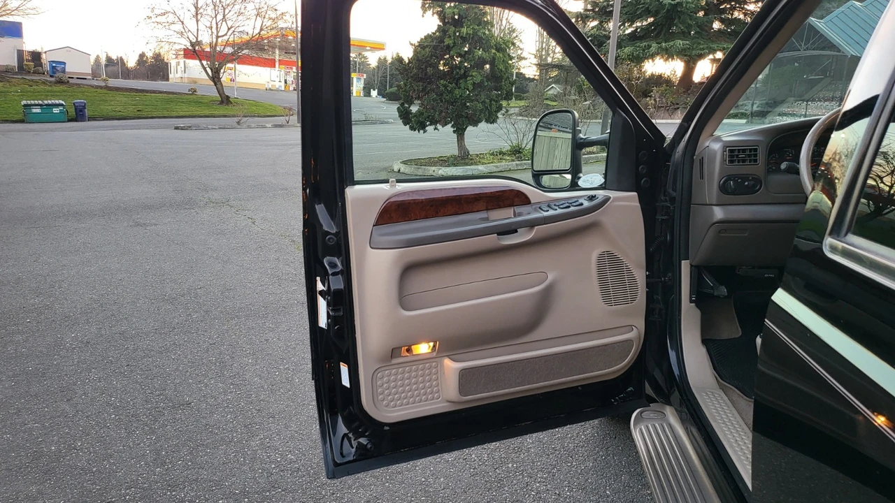 2000 Ford Excursion - Image 21 of 21