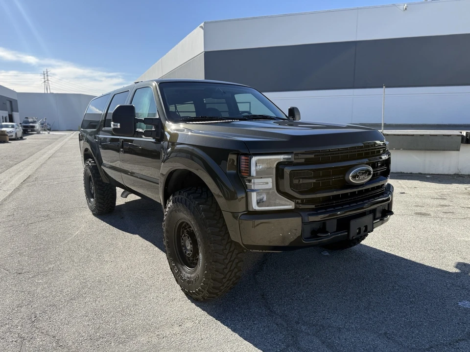 2000 Ford Excursion - Image 2 of 21