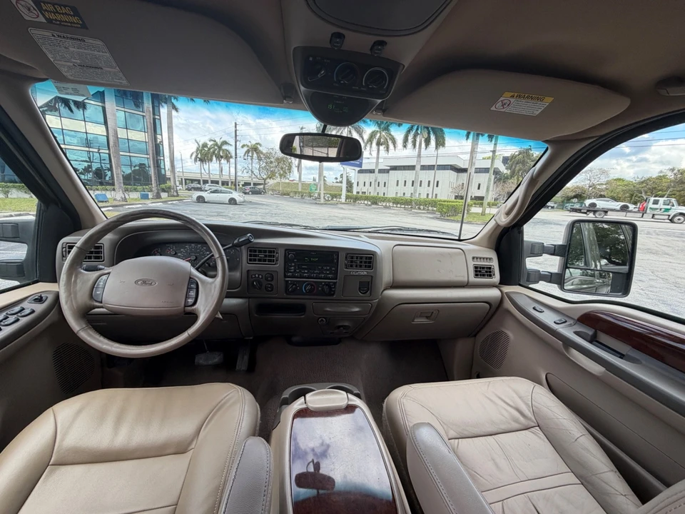 2000 Ford Excursion - Image 24 of 31