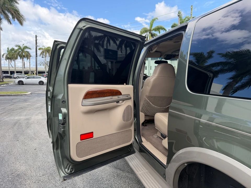 2000 Ford Excursion - Image 20 of 31