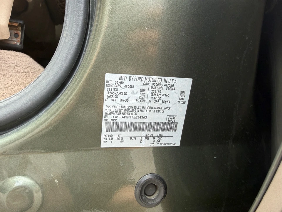 2000 Ford Excursion - Image 19 of 31