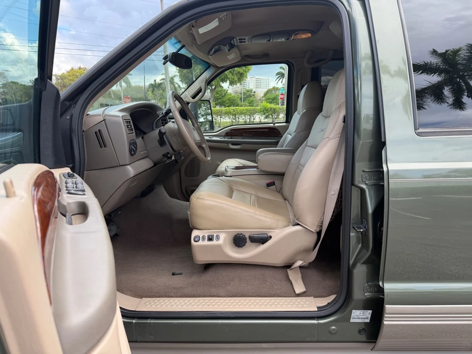 2000 Ford Excursion - Image 15 of 31
