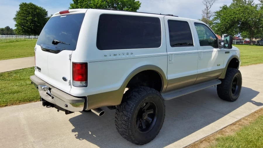 2000 Ford Excursion - Image 5 of 9