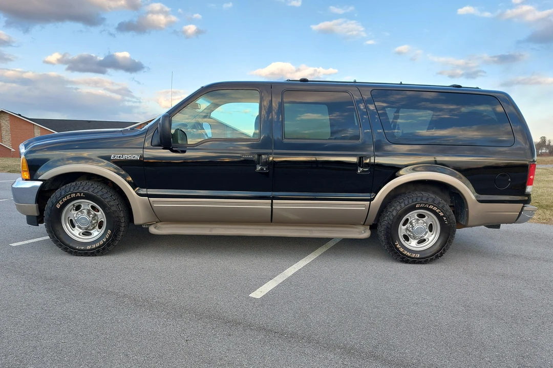 2000 Ford Excursion - Image 10 of 31