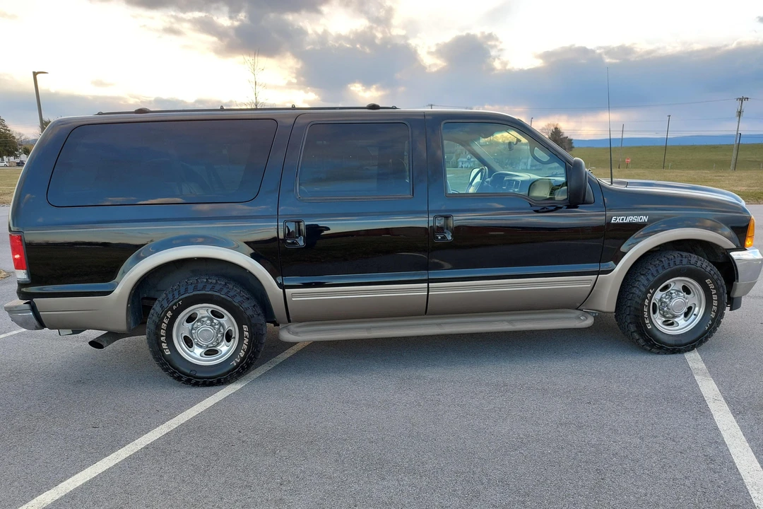 2000 Ford Excursion - Image 17 of 31