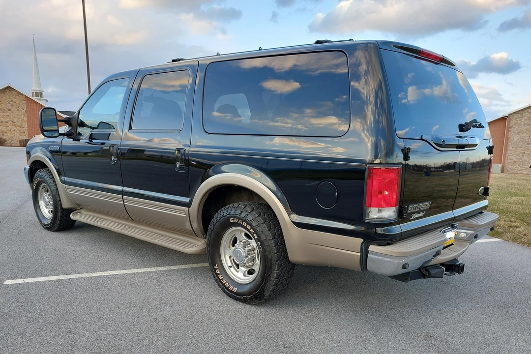 2000 Ford Excursion - Image 12 of 31