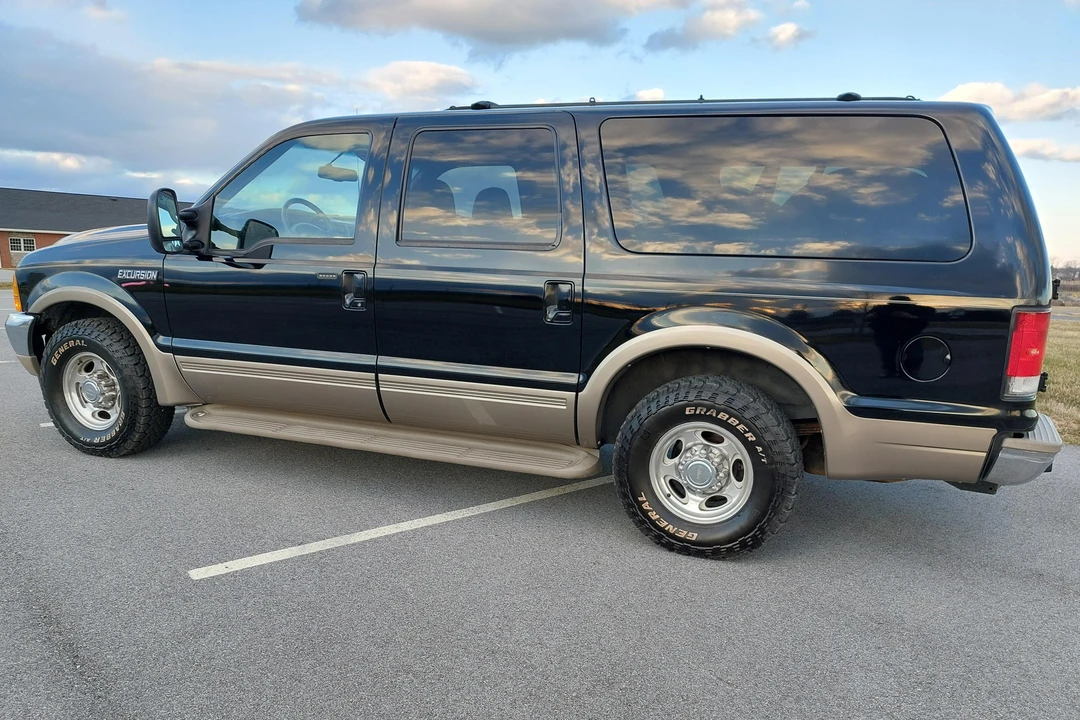 2000 Ford Excursion - Image 11 of 31