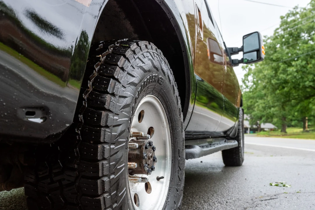 2000 Ford Excursion - Image 22 of 31