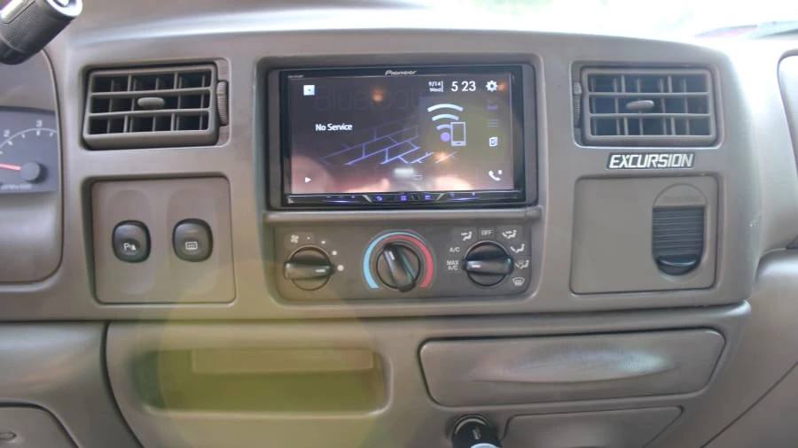 2000 Ford Excursion - Image 5 of 15
